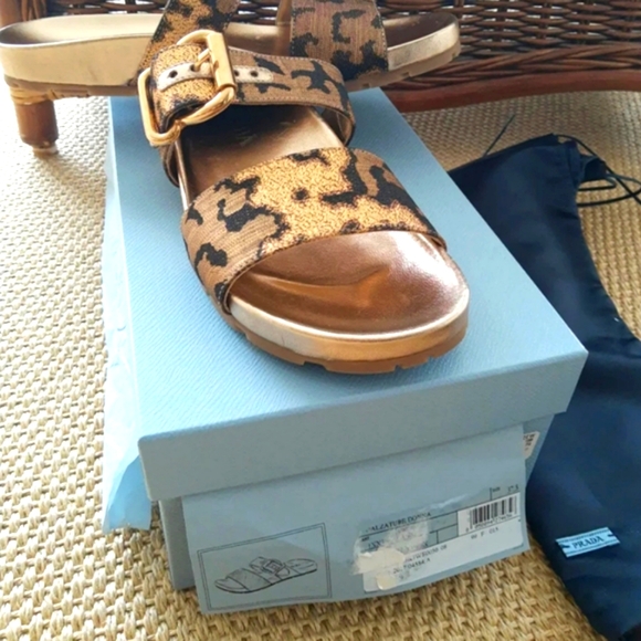 Prada mule/ slide leopard leather sandals - Picture 3 of 6